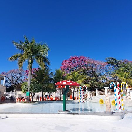 Lacqua Diroma 1 - Apartamentos Jn Caldas Novas Exterior foto